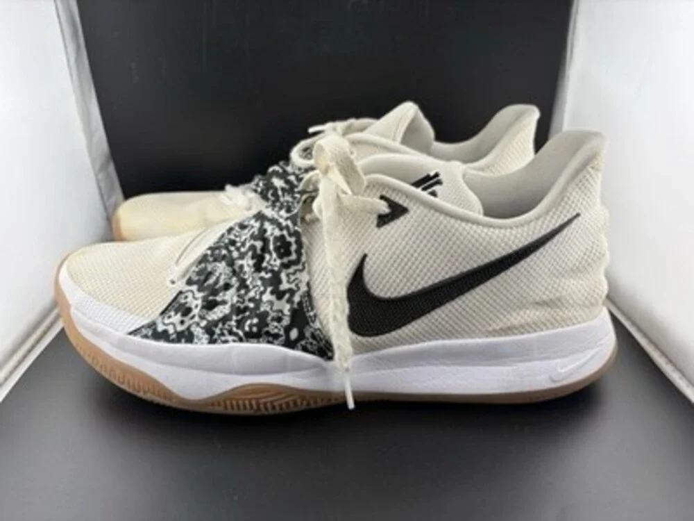 Nike Mens Kyrie A08979-100 Low 1 Basketball Sneakers White Gum Sole Men Size 13